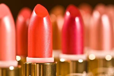 lipsticks with lead traces